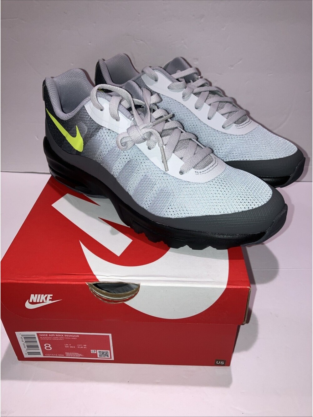 Nike Air Max Invigor Running Sneakers Shoes Gray CD1515-004, Men’s Size 8 NEW